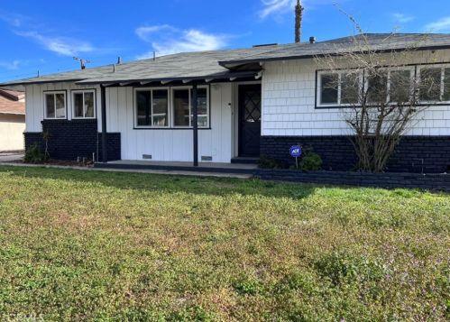 371 Sonora St, San Bernardino, CA 92404-1757