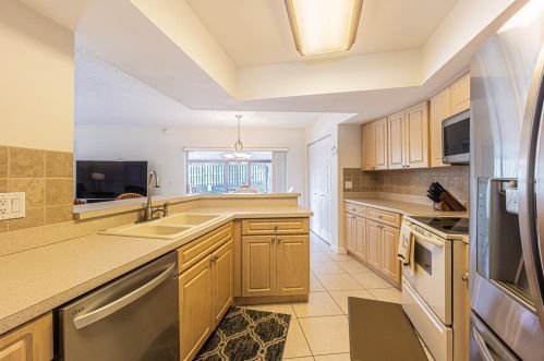 24100 Turtlerock Ct, Lutz FL  33559-6728 exterior