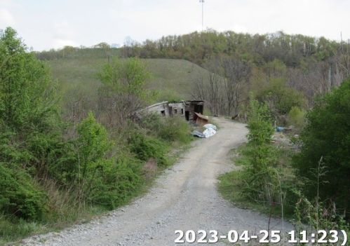 29 Meadow Dr, Bentleyville, PA 15314-1906