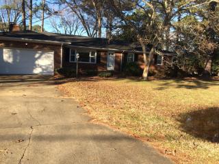 1033 Valmire Dr, Chesapeake, VA 23320-4729