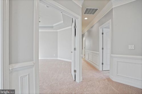 16143 Jordan Crest Ct, Haymarket VA  20169-4943 exterior