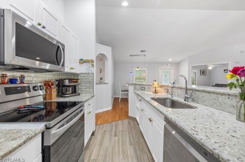 2903 20th Ave, Cape Coral FL  33904-4075 exterior
