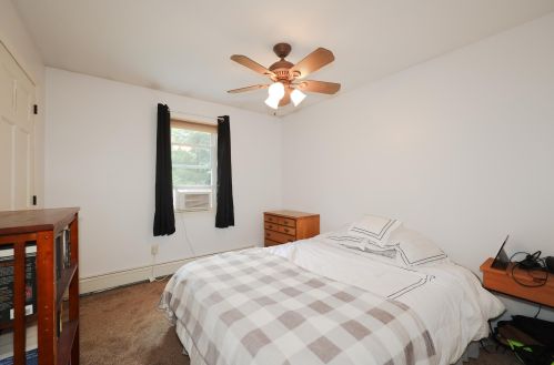 100 Mount Delight Rd, Deerfield NH  03037-1318 exterior