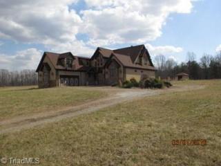 494 Ledbetter Rd, Ayersville, NC 27027-8084