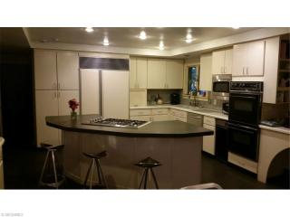 33050 Cedar Rd, Cleveland OH  44124-4244 exterior