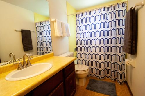 2470 77 St, Milwaukee WI 53219-2458 exterior