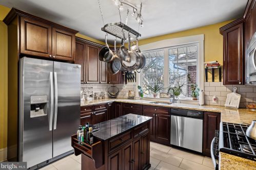 1736 49 St, Camden NJ  08110-1907 exterior