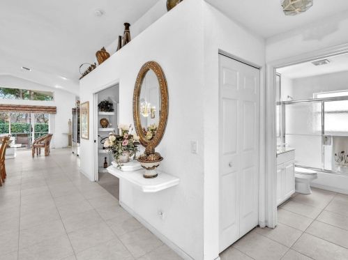 6840 Lismore Ave, Boynton Beach FL  33437-6441 exterior