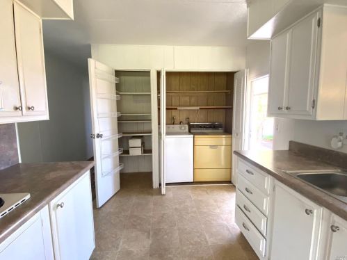 183 Westgate Cir, Santa Rosa CA  95401-9026 exterior