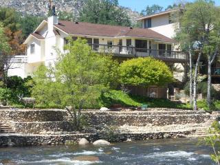 624 Sirretta St, River Kern, CA