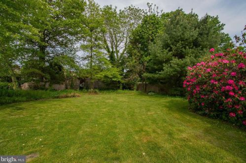 159 Windsor Ave, Southampton PA  18966-3333 exterior