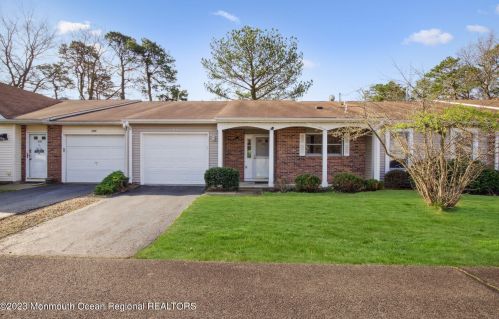 242 Martine Way, Lakewood, NJ 08701-7332