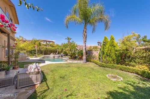 3824 Doheney Ct, Simi Valley CA  93063-0208 exterior
