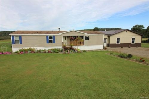 4092 Route 242, Machias, NY 14101