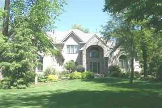 2498 Forest Reed Pl, Le Claire, IA 52753-9598