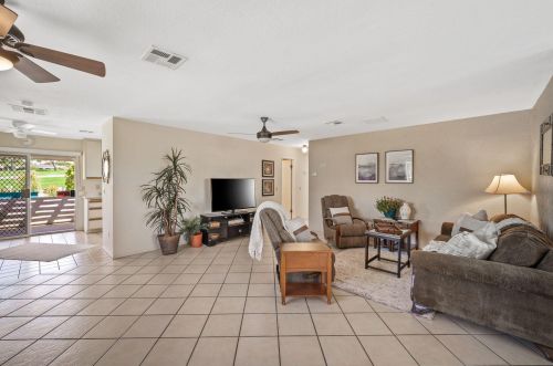 64578 Pinehurst Cir, Desert Hot Springs CA  92240-1346 exterior