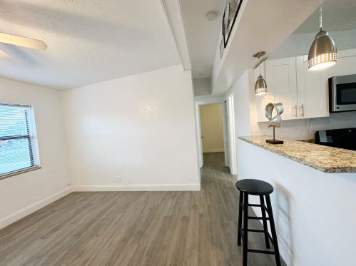 3105 Ocean Pkwy, Boynton Beach FL  33435-1652 exterior