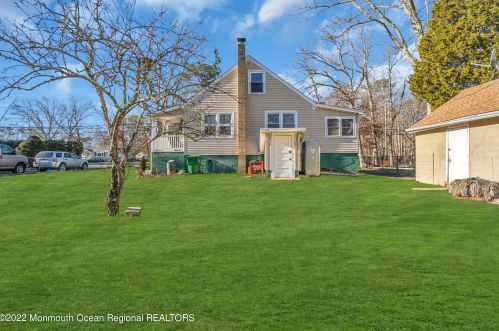 237 Cassville Rd, Jackson Twp NJ  08527-4717 exterior