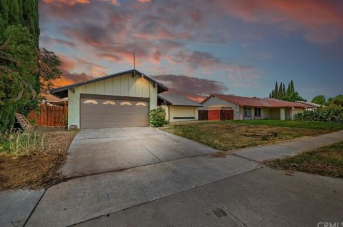 11271 Cochran Ave, Riverside, CA 92505-3450