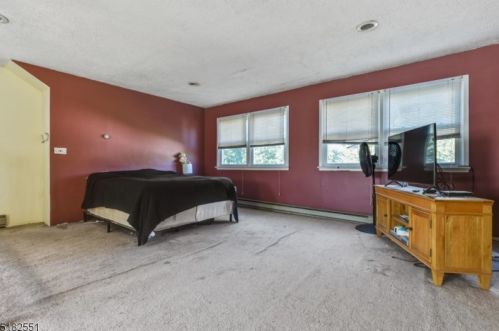 25 Westcott St, East Orange NJ  07017-3209 exterior
