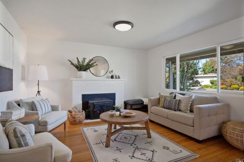 3630 Oregon Dr, Santa Rosa, CA 95405-7134