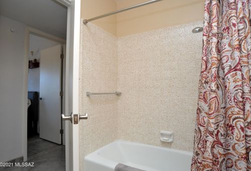 5200 Calle Del Ciervo, Tucson AZ 85750-1812 exterior