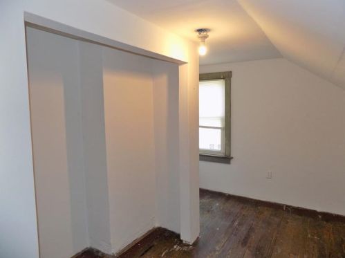 207 Patterson Ave, South Connellsville PA  15425-4536 exterior