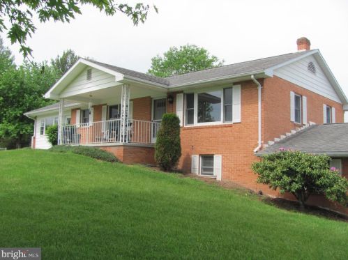 1621 Cemetery Rd, Woodstock, VA 22664-2339