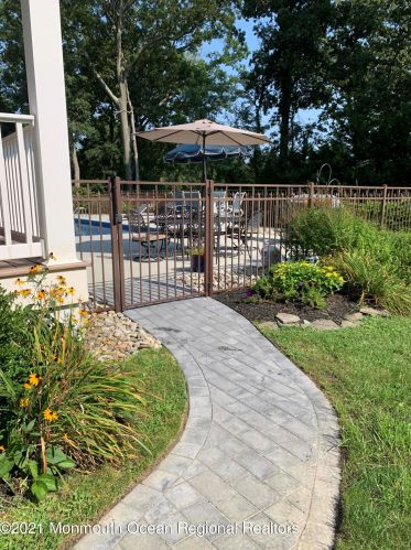 3071 Governors Xing, Belmar NJ 07719-4543 exterior