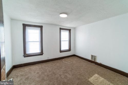 98 State St, Camden NJ  08102-2109 exterior