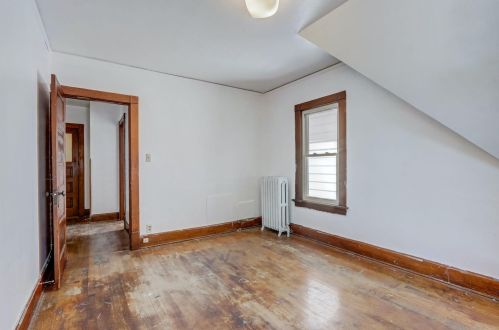 1641 32, Milwaukee WI 53215-2108 exterior