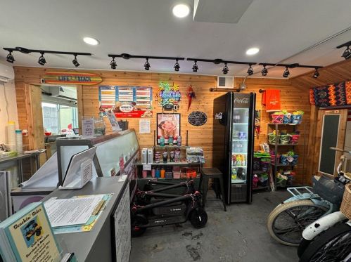 1020 Seawall Blvd, Galveston TX 77550-8153 exterior