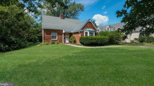 504 Crestview Rd, Lansdale, PA 19446-2910