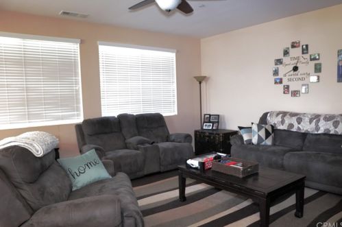 1360 Quince St, Beaumont CA  92223-8454 exterior