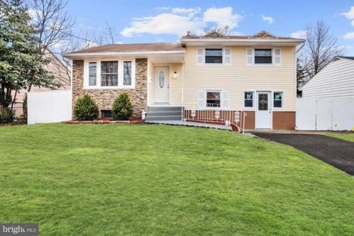 3728 Remington Ave, Camden, NJ 08110-3740