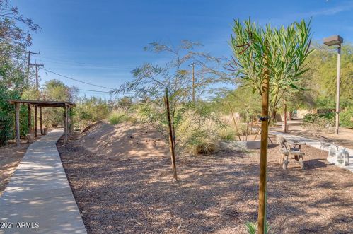 7125 Paradise Dr, Scottsdale AZ 85254-4735 exterior