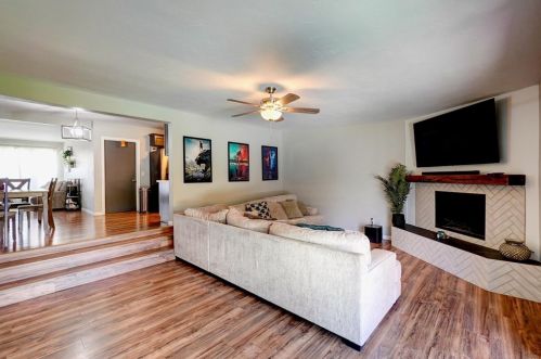 579 Roberta Ave, El Cajon CA  92021-6317 exterior