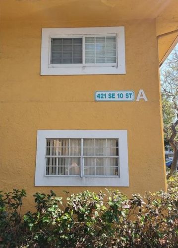 421 10th St, Dania Beach FL  33004-4540 exterior