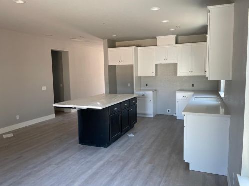 209 Sherman Ave, Manteca CA  95336-4716 exterior