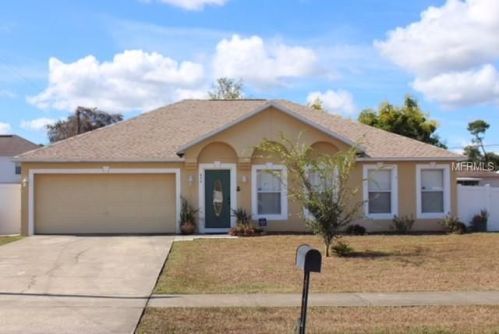 624 Tradewinds Dr, Deltona, FL 32738-8761