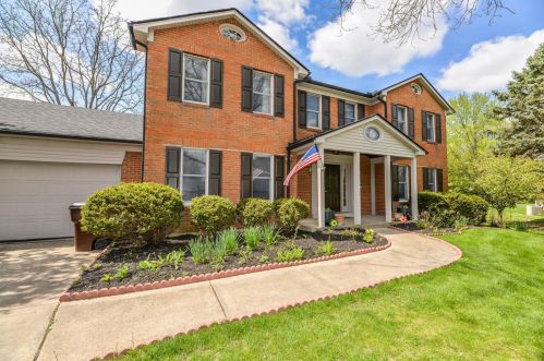 7461 Fitzroy Ct, Cincinnati OH  45241-1260 exterior