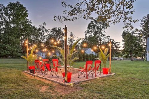 72 Maple Ave, Fishkill NY  12524-2213 exterior