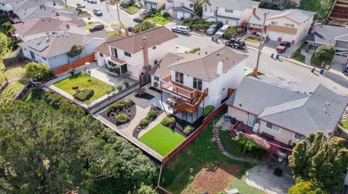 16624 Selby Dr, San Leandro CA  94578-1236 exterior