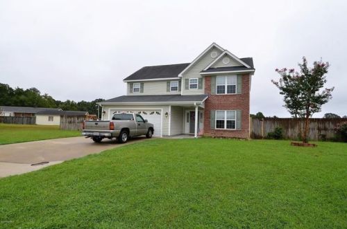 3501 Myrtie Ct, Greenville, NC 27834-6230