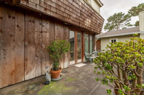 1104 Austin Ave, Del Monte Park CA  93950-5402 exterior