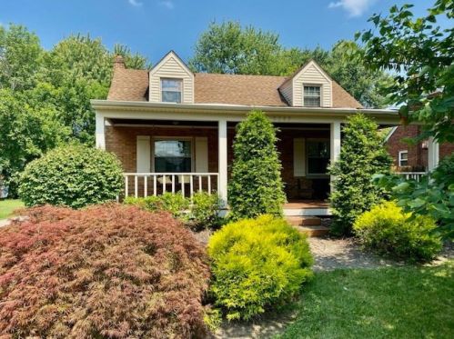 5282 Belclare Rd, Cincinnati, OH 45247-7842
