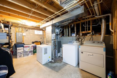 8311 Crete Ln, Blacklick OH  43004-8307 exterior