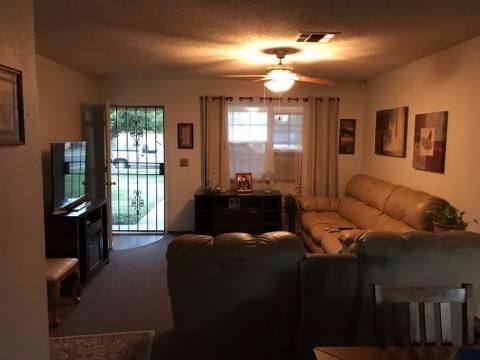 13425 Cypress Ave, Parlier, CA 93648-2209