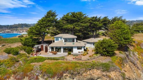 14240 Headlands Point Way, Mendocino CA  95460-9612 exterior