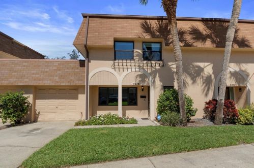 8474 17th Way, Saint Petersburg FL  33702-2857 exterior